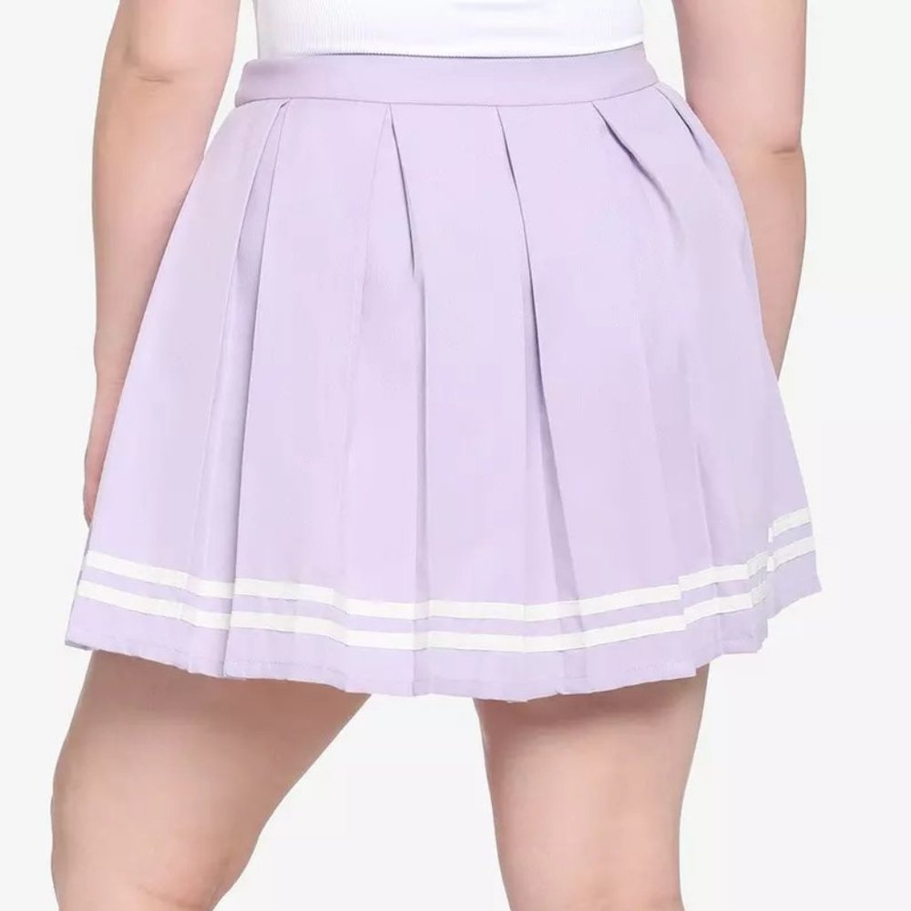 Hot Topic - Lavender Pleated Cheer Skirt Plus Size, Size 2
